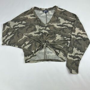 Freshman 1996 Crop Top in Camouflage Print. Tie Front. V Neck. Size Medium